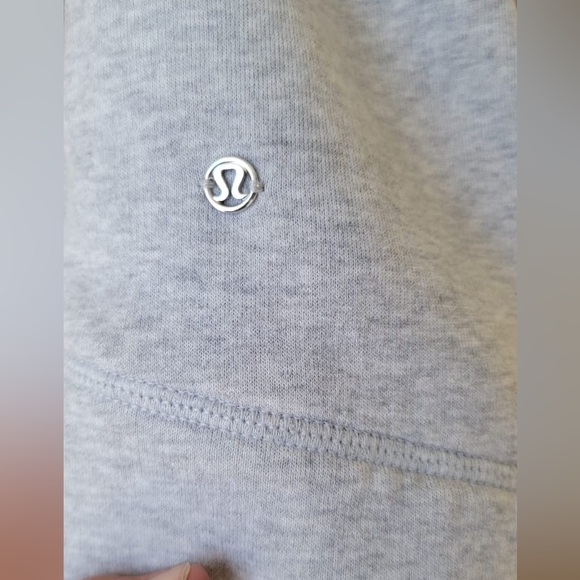 Lululemon🦄NWOT🦄En Route Jacket✨Heathered Light Grey Soot Silver Spoon✨size 4 - Picture 13 of 16